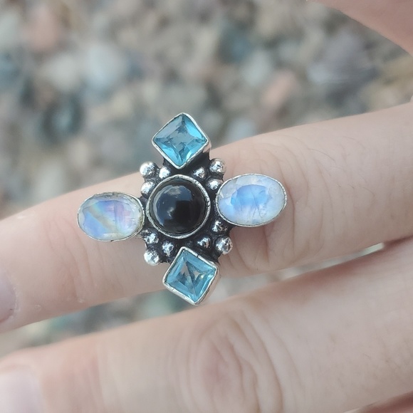 New Mystic Quartz, Blue Topaz & Black Onyx Silver Ring. - Picture 16 of 16